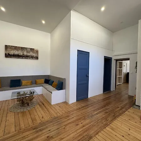 Διαμέρισμα Loft In Near Historic Old Town
